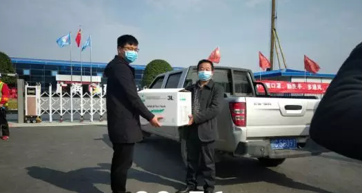 教體新區(qū)熱心捐贈(zèng)口罩，萬(wàn)焱建設(shè)定不負(fù)工期！